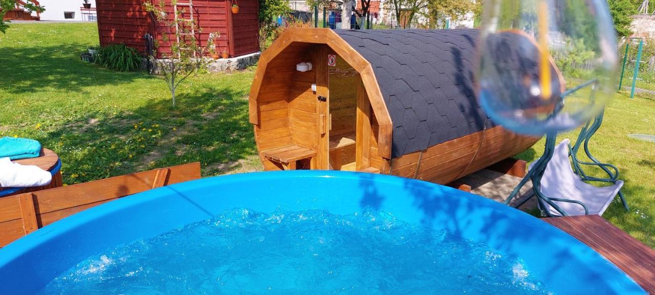 Mirsk Maja Pokoje Z Widokiem Kameralna Agroturystyka Na Pogorzu Izerskim Z Sauna I Jacuzzi (Adults Only) מראה חיצוני תמונה